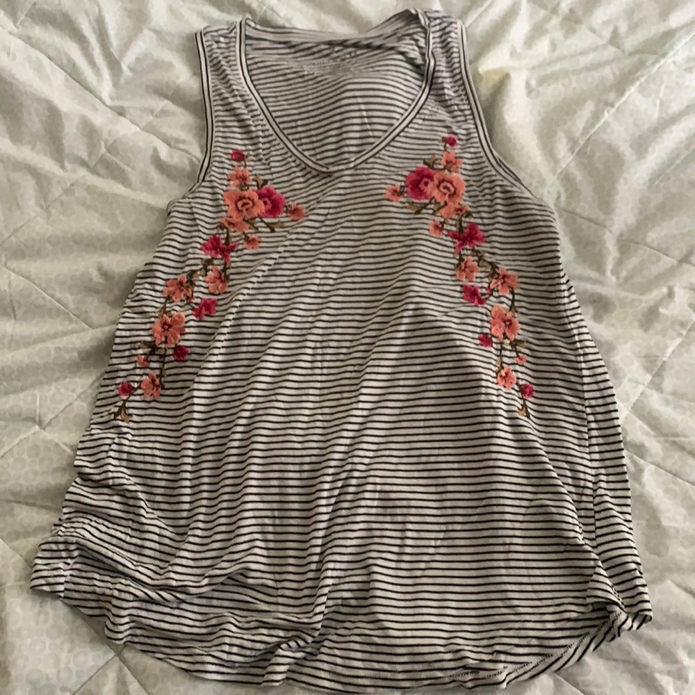 American Eagle Outfitters Flower Tank